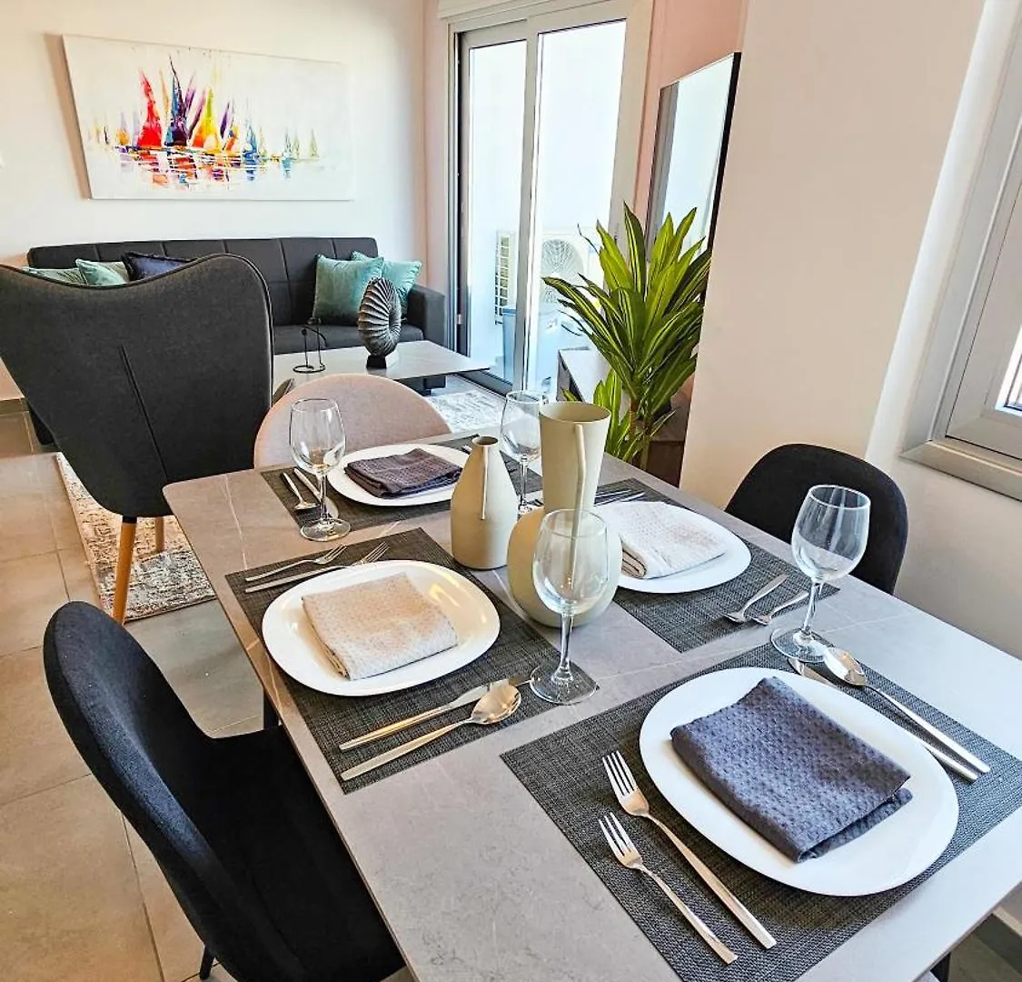 Appartement Sealife Citycenter Residences Larnaca