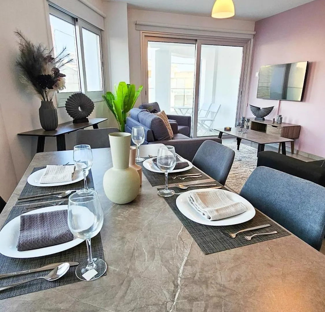 Appartement Sealife Citycenter Residences Larnaca