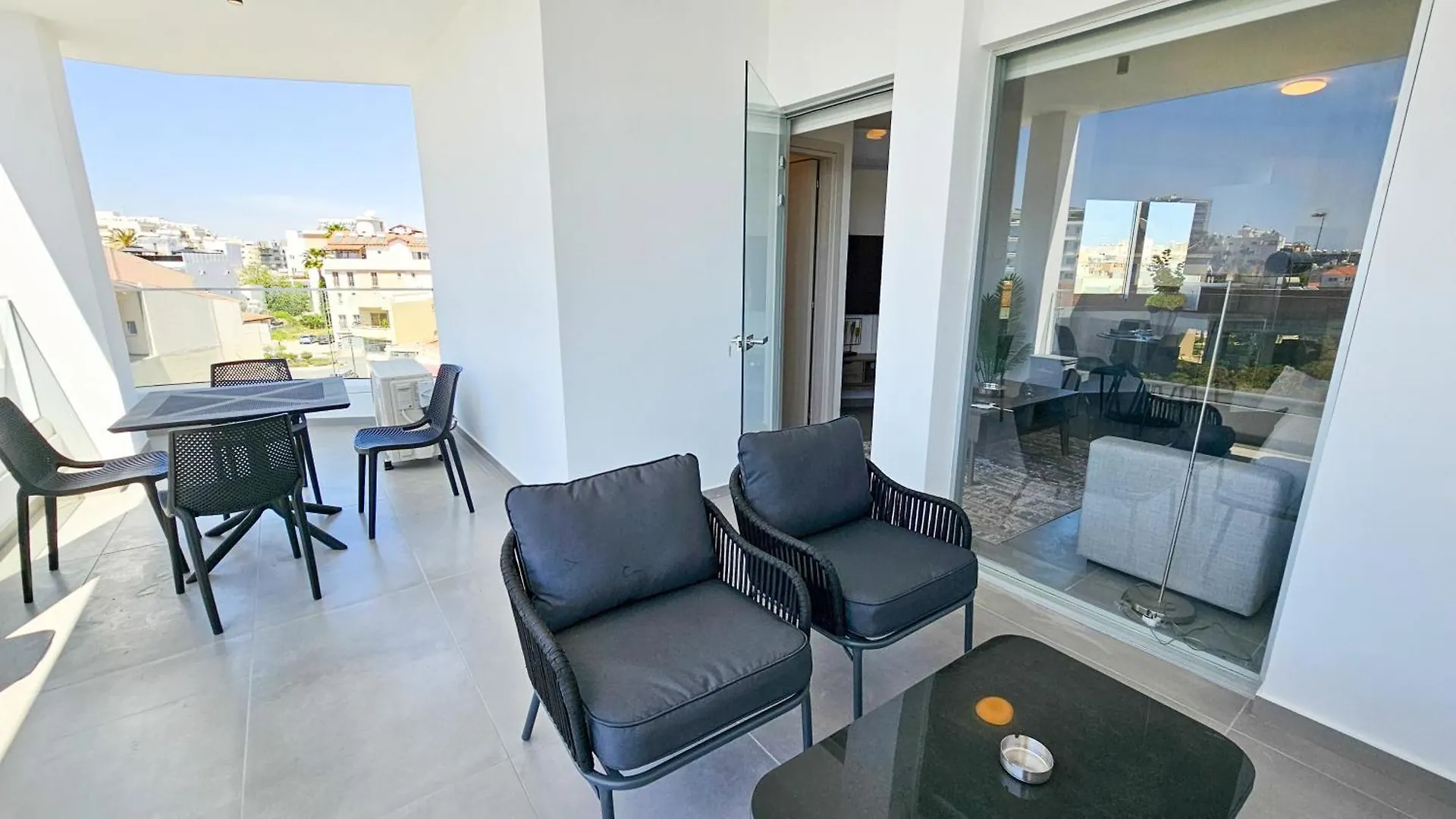 Sealife Citycenter Residences Larnaca Appartement