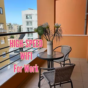 Vip On Makenzie Apartament